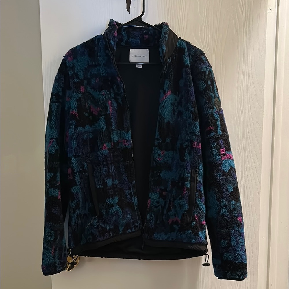 American Eagle Outfitters Black and Blue Teddy Jacket